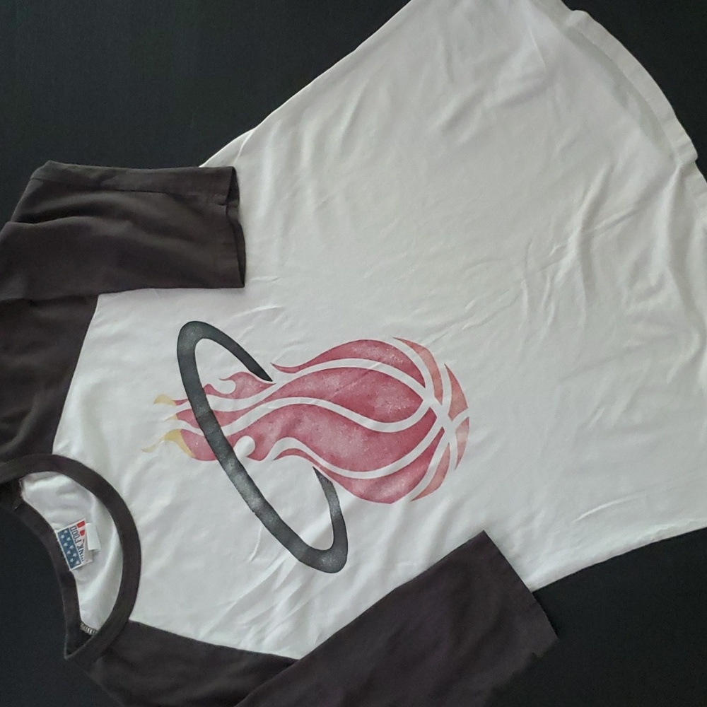 Women’s MIAMI HEAT Three-Quarter Sleeve Raglan T-Shirt - White